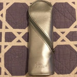 It Brushes for Ulta case